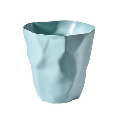 Petite poubelle en plastique blanc de 10,6 pouces pour salle de bain, chambre, bureau, coiffeuse, corbeille à papier légère pour intérieur