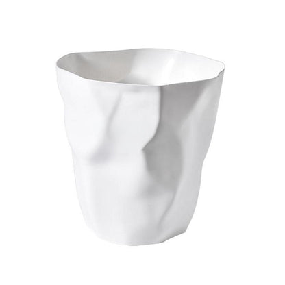 Petite poubelle en plastique blanc de 10,6 pouces pour salle de bain, chambre, bureau, coiffeuse, corbeille à papier légère pour intérieur