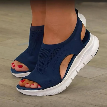 Sandales athlétiques à enfiler pour femmes avec soutien de la voûte plantaire et semelle intérieure coussinée pour un confort tout au long de la journée