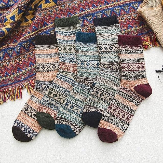 Thick Wool Blend Crew Socks for Winter – Insulated Thermal Socks with Traditional Nordic Patterns for Men & Women