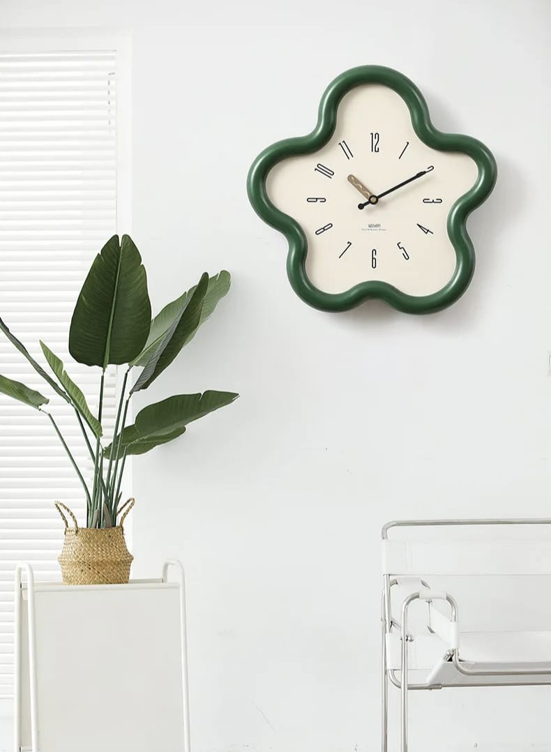 Decorative Blossom Wall Clock with Swinging Pendulum – Quiet Quartz Movement for Bedroom, Living Room & Home Office