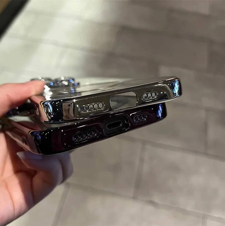 Étui de protection fin avec accent métallique de luxe