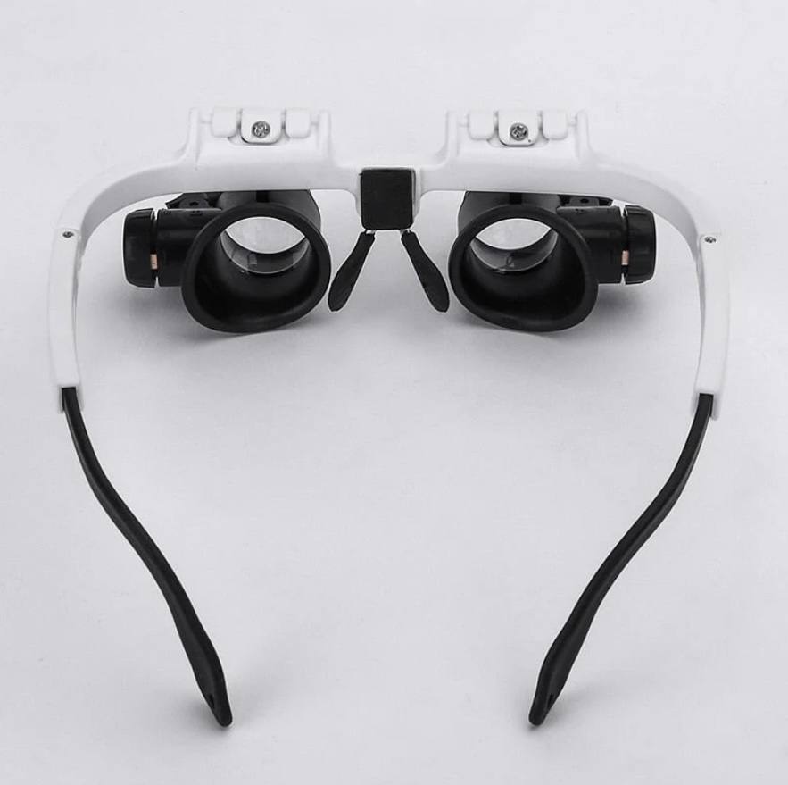 Loupe LED polyvalente avec 3 lentilles interchangeables