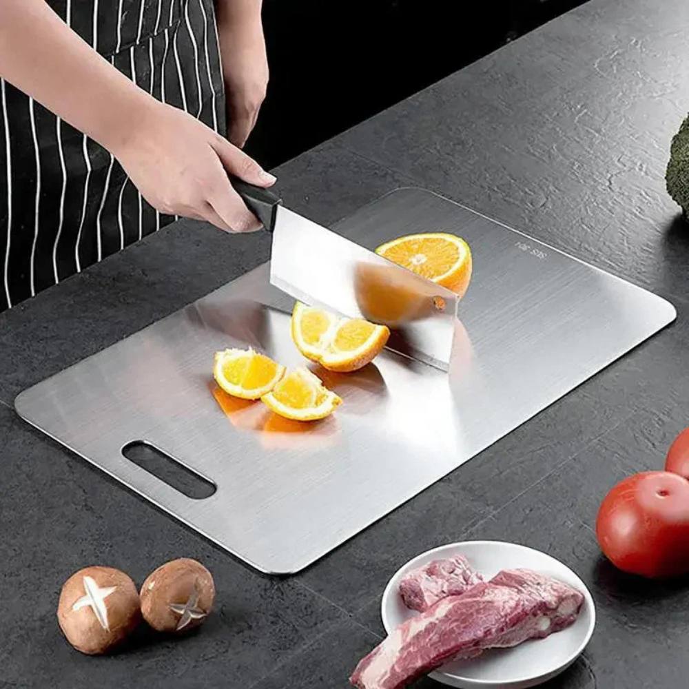 Planche à découper de cuisine durable pour la préparation des aliments
