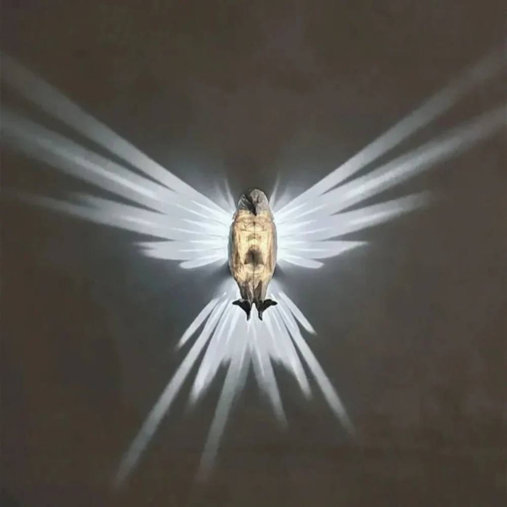 Applique murale LED oiseau coloré avec projection d'ailes 3D