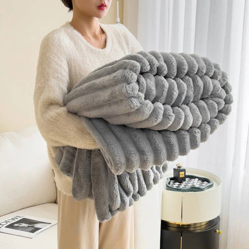 Jeté de couverture douillette en fausse fourrure pelucheuse