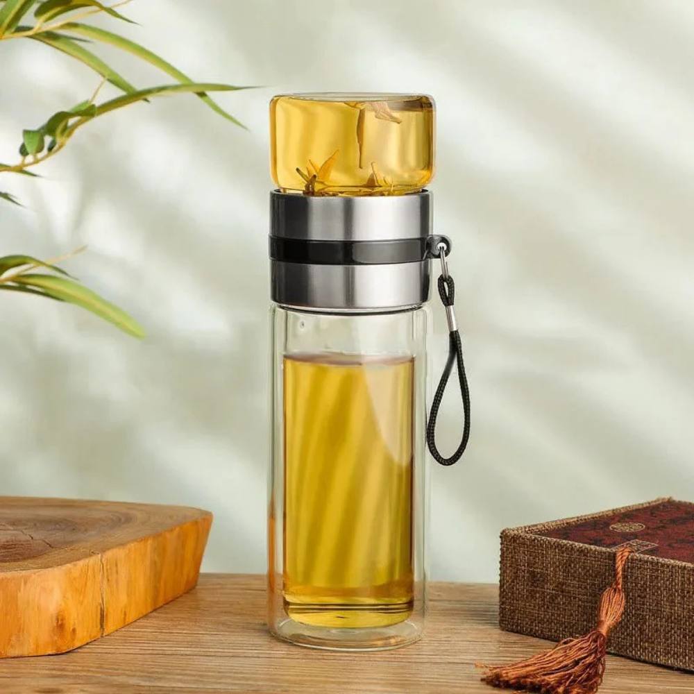 Bouteille isotherme transparente avec infuseur