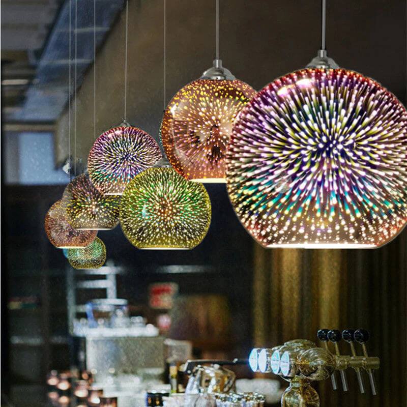 Plafonnier boule en verre suspendu coloré
