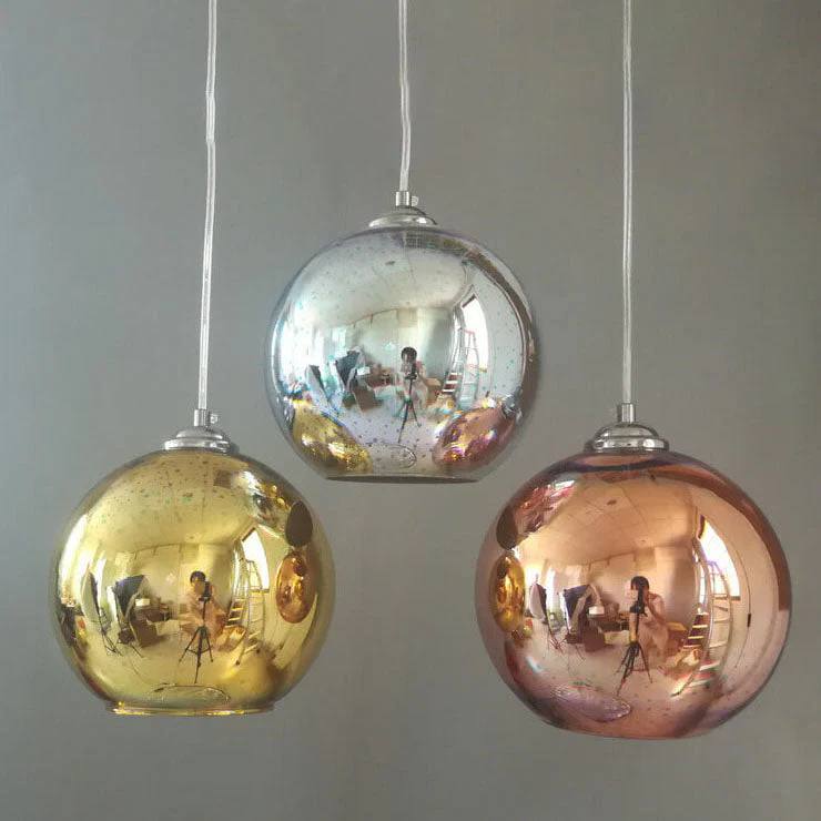 Plafonnier boule en verre suspendu coloré