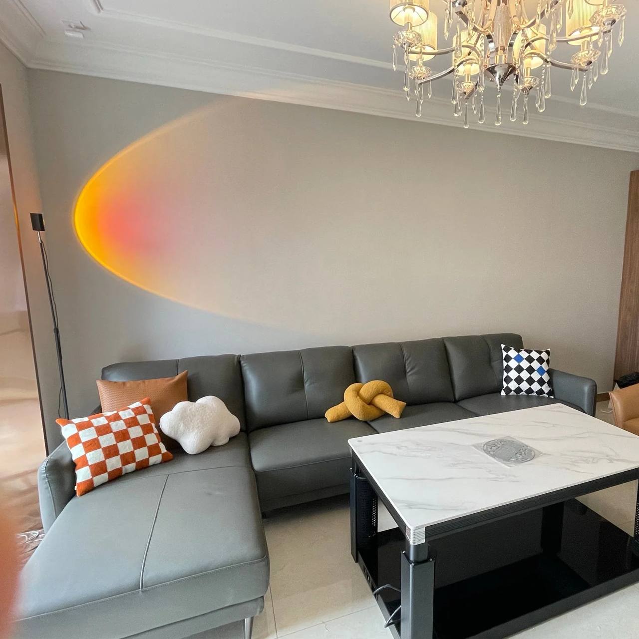 Lampadaire LED élégant avec effet de lumière d'ambiance