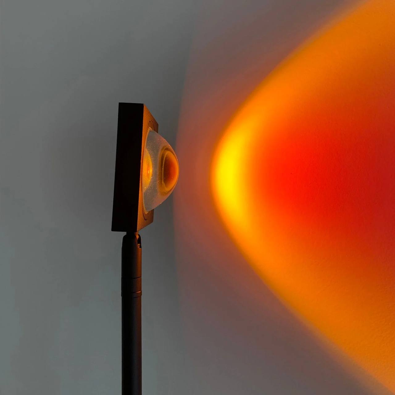Lampadaire LED élégant avec effet de lumière d'ambiance