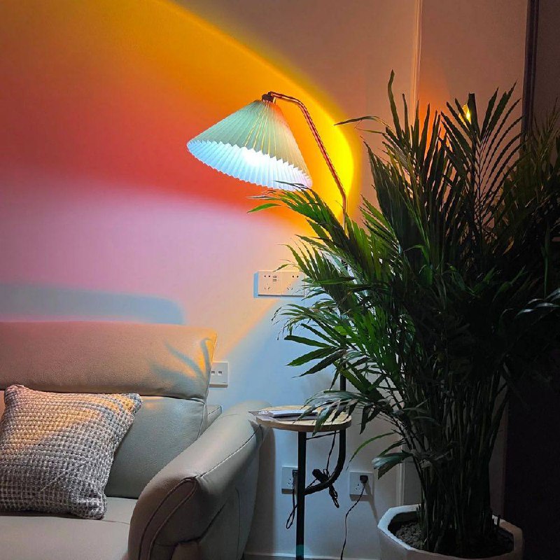 Lampadaire LED élégant avec effet de lumière d'ambiance