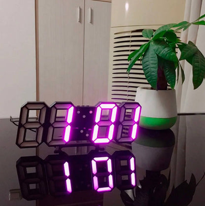Horloge murale LED contemporaine avec luminosité réglable