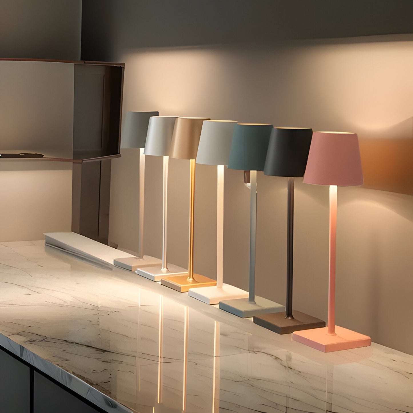Lampe de bureau LED portable et lumineuse