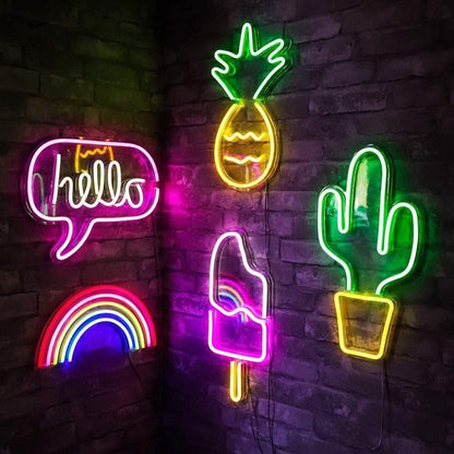 TropicalGlow™ Pineapple Décor