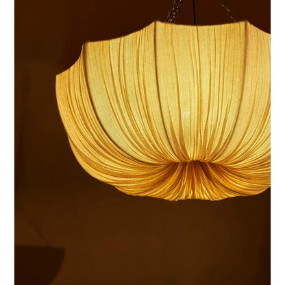 Suspension en tissu avec abat-jour plissé sculptural – Luminaire de plafond rond blanc pour salle à manger, chambre et salon – Chaîne réglable
