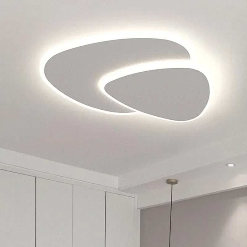 Sculptural LED Flush Mount Light Fixture 16-20 in Layered Acrylic White for Bedroom Hallway Contemporary Overhead Lighting Home Interior Dec