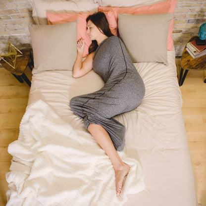 Compression Therapy Cocoon Blanket for Adults – Wearable Sleep Wrap with Gentle Pressure for Stress Relief & Better Rest