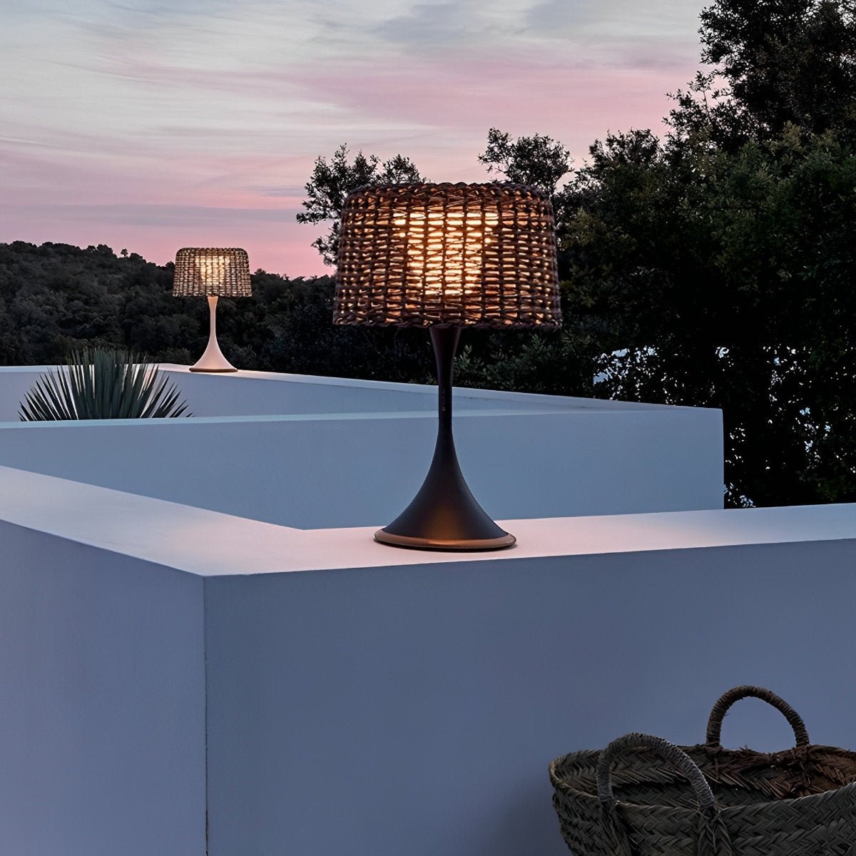 Woven Standing Patio Light 69 in Tall Weatherproof Warm White LED Solar or Plug-in Outdoor Garden Torch for Deck Poolside Terrace