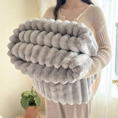 VELVETREST – Plush Blanket for Relaxed Evening Comfort
