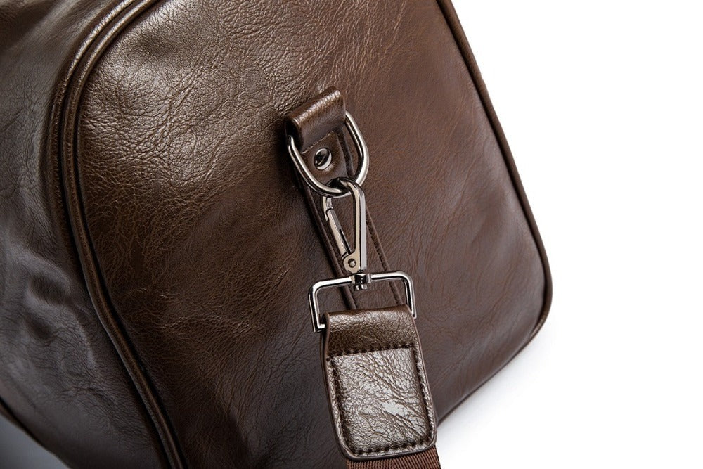 Weekender Overnight Bag in Vegan Leather – Roomy Interior with Shoulder Strap & Padded Grips for Airport Travel