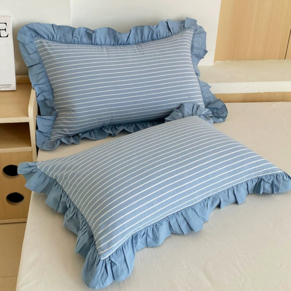 Queen Microfiber Pillowcase with Ruffle Trim & Zipper Closure – Vintage Stripe Pattern for Bedroom Décor – Soft Breathable Fabric