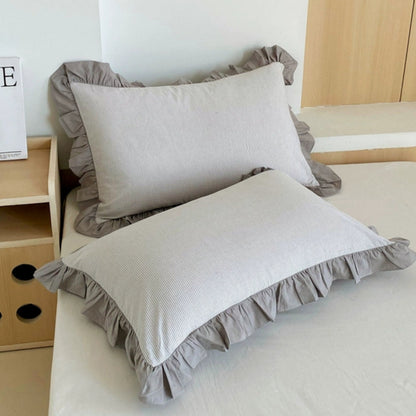 Queen Microfiber Pillowcase with Ruffle Trim & Zipper Closure – Vintage Stripe Pattern for Bedroom Décor – Soft Breathable Fabric