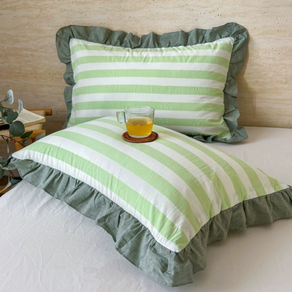 Queen Microfiber Pillowcase with Ruffle Trim & Zipper Closure – Vintage Stripe Pattern for Bedroom Décor – Soft Breathable Fabric