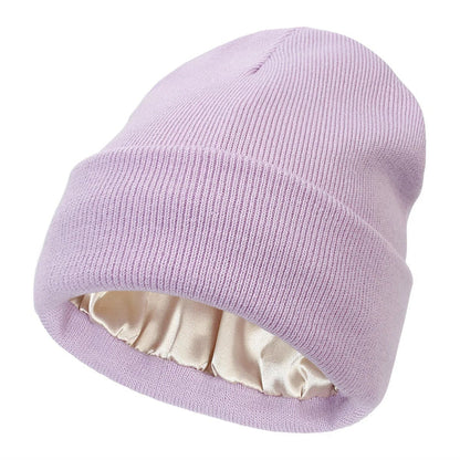 Silk-Lined Winter Beanie for Women – Protects Hair from Frizz, Static & Cold – Soft Wool Hat with Smooth Interior Lining for Everyday Wear