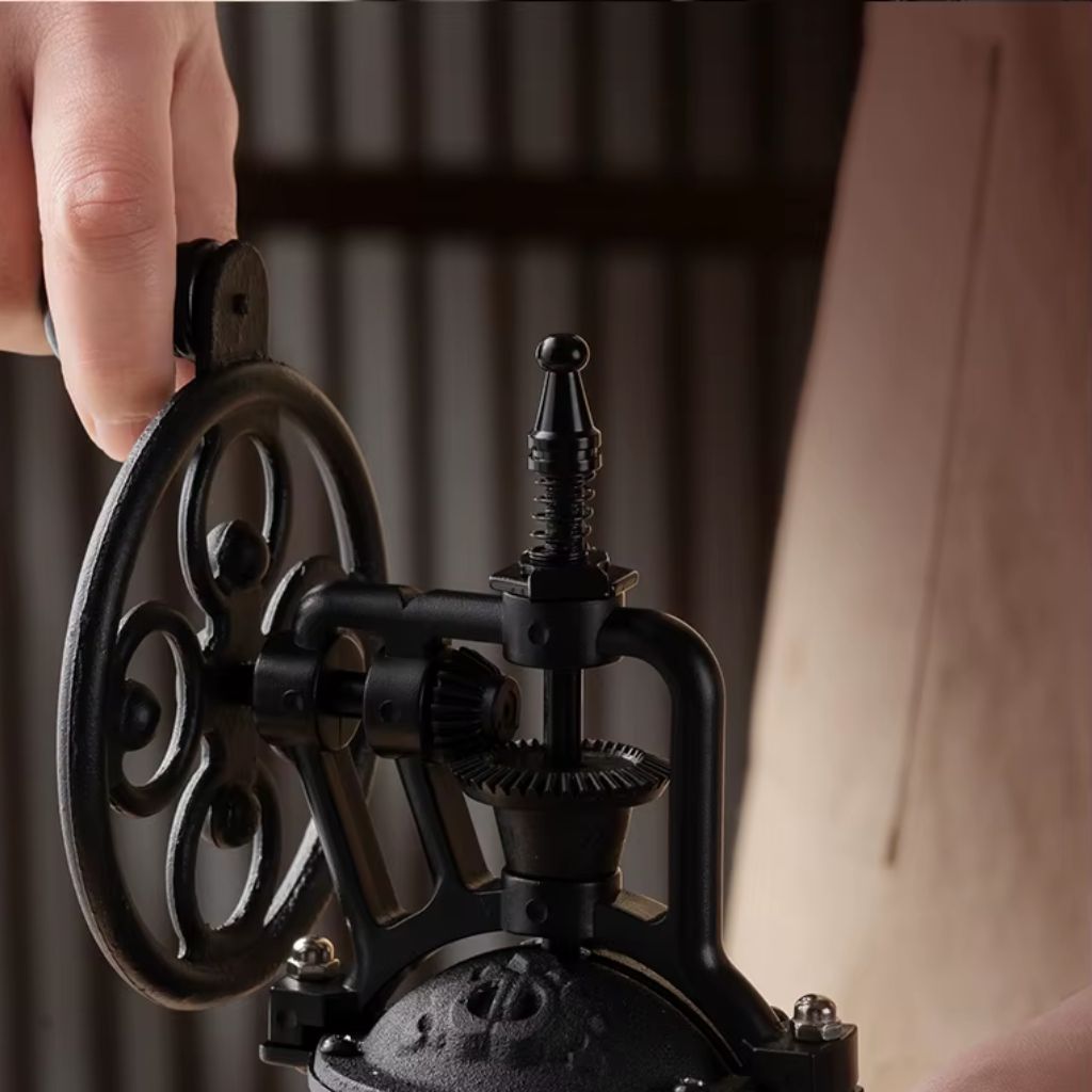 Manual Coffee Mill Ceramic Burr Grinder Hand Crank Coffee Bean Grinder for Home Kitchen Travel Camping Portable Fresh Ground Coffee Brewer