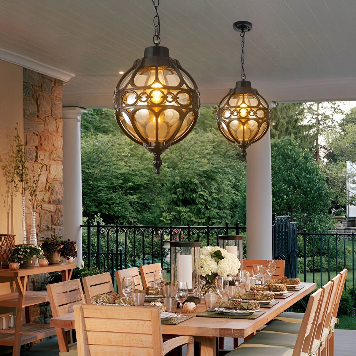 Spherical Glass Outdoor Hanging Light 10.6-Inch Aluminum Frame IP54 Weather-Resistant for Covered Patio Porch Balcony Veranda E27 Socket Adj