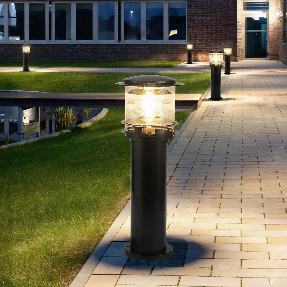 Borne d'éclairage paysager extérieur moderne avec indice d'étanchéité IP65 | Conception durable pour jardins et terrasses