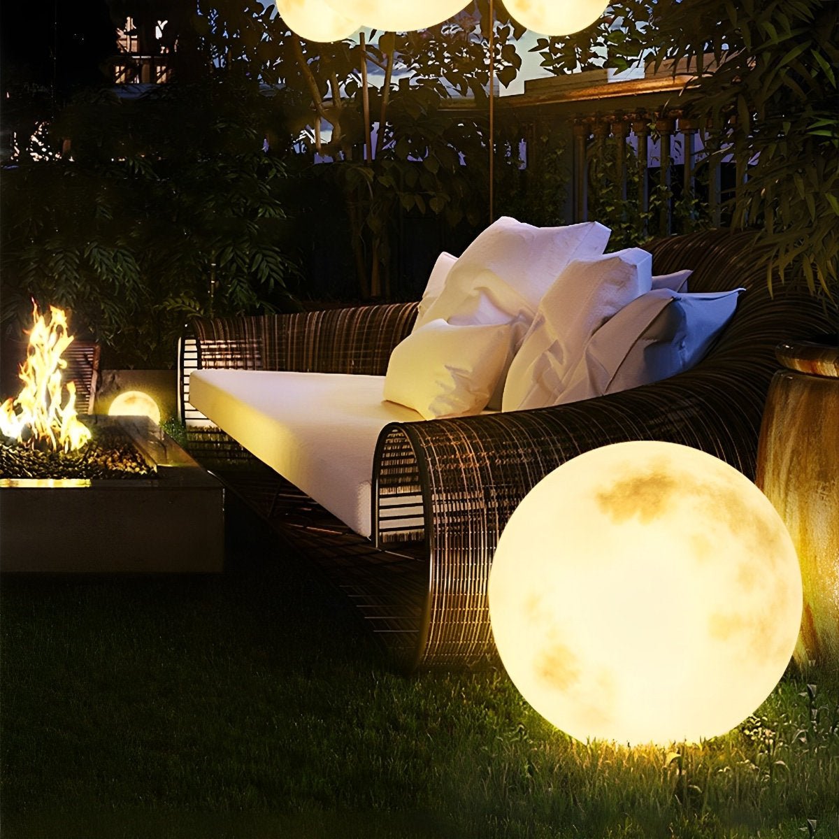 Solar Globe Light 11.8 in Resin Sphere Orb for Yard Pathway Garden Decor Warm White LED Waterproof Outdoor Lighting Patio Lawn Landscape Acc