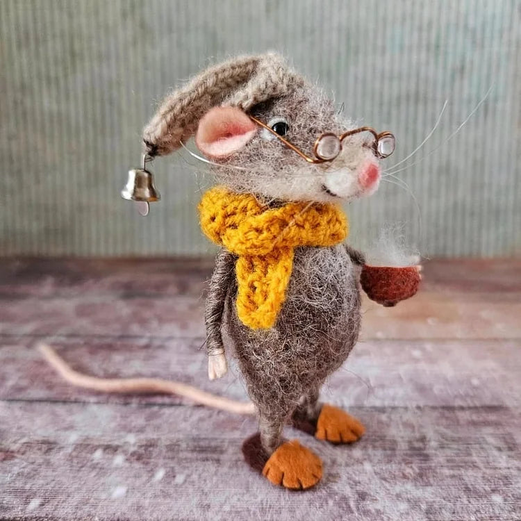 Felted Wool Mouse Figurine – Handmade Artisan Ornament for Christmas Tree, Holiday Mantel Display & Year-Round Shelf Decor