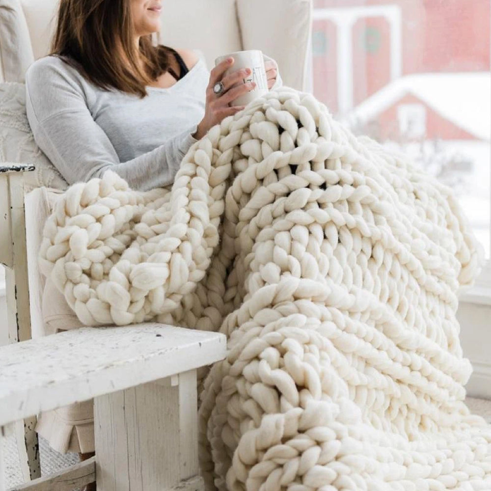 Jumbo Arm-Knit Chenille Yarn 35 oz Skein for Chunky Throw Blankets, Cushions & DIY Home Decor Projects