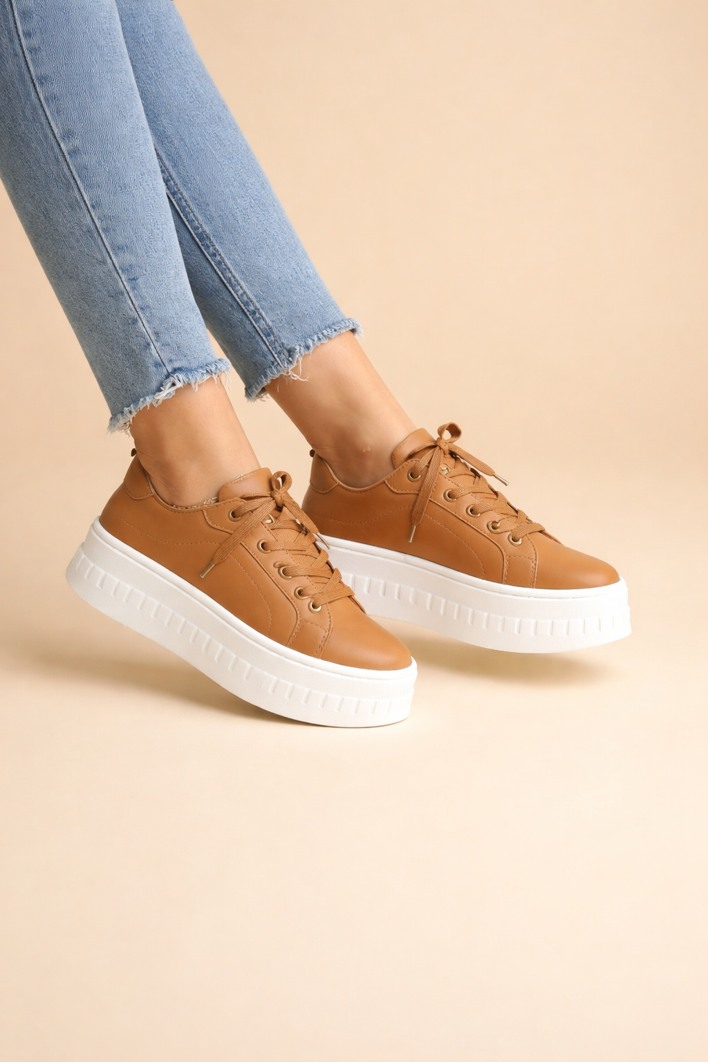 Thick Sole Lace-Up Athletic Shoes for Women – Height Boosting Fashion Sneakers for Everyday Wear