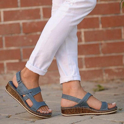Women's Platform Sandals with Arch Support – Open Toe Summer Footwear with Adjustable Ankle Strap for All-Day Walking Comfort