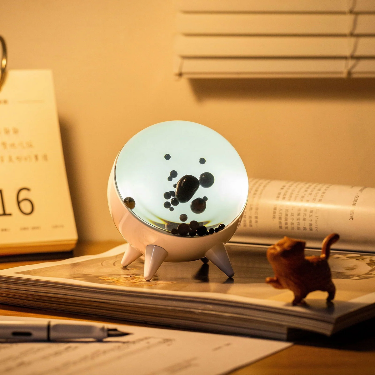 Magnetic Liquid Audio Visualizer Bluetooth Speaker with Interactive Ferrofluid Motion Glass Display for Desk Home Office Gaming Room Ambient